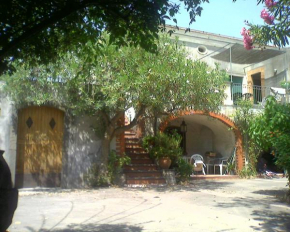 Hotels in Fiumefreddo Di Sicilia